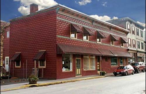 Suites on Main - Photo 1