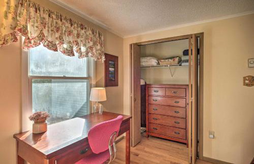 Woodsy Diamond Point Getaway - 5 Mi to Lake George - Foto 18