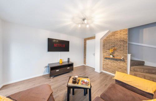 The Belvedere Stay - Free Parking, Spacious Garden, Super King Bed - Foto 28