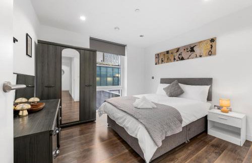 Waterfront Panorama – 2BR + Balcony, Near Stadium - Foto 13