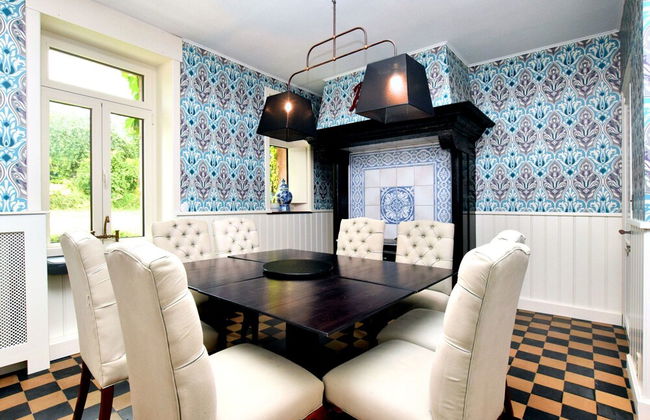 Magnificent Luxury Chateau in Vast Garden with Sauna & Hot Tubs - Photo 71