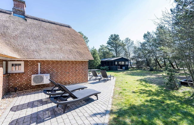 10 Person Holiday Home in Norre Nebel - Foto 35