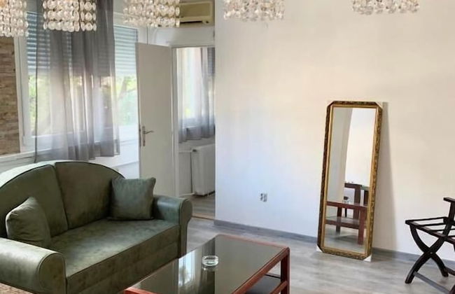 M Prestige Apartment - Photo 4