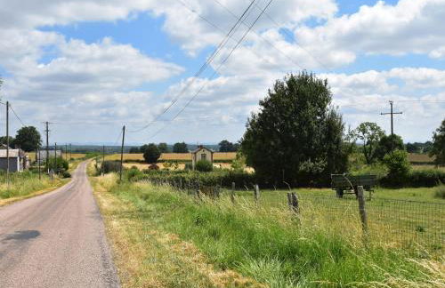 Modern holiday home in Crux-La-Ville with terrace - Foto 34