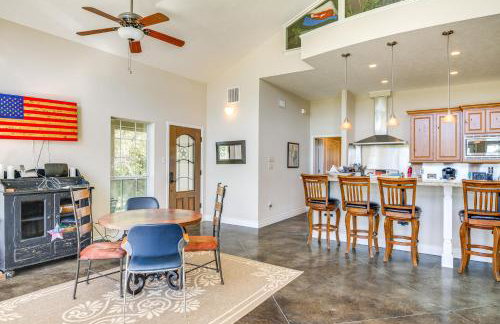 Franklin Home with Water Views Outdoor Dining Area! - Foto 6