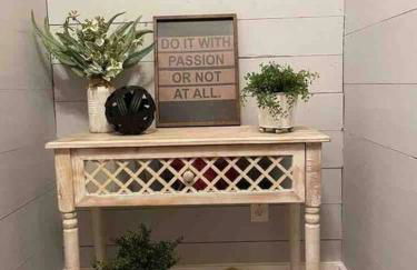 Farmhouse with game room, fire pit and creek - Foto 3