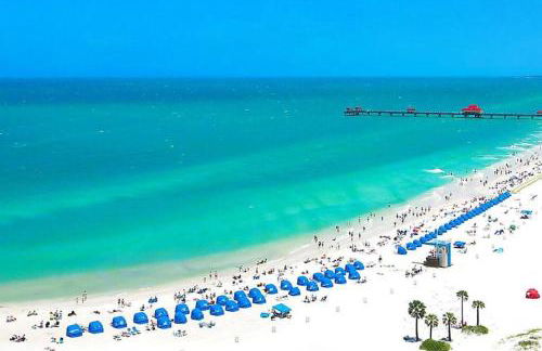 Cozy sanctuary minutes from the bay and beaches - Foto 45