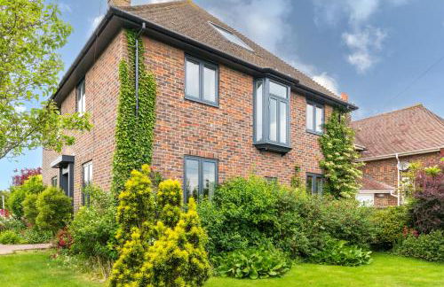 Lewes Heights is a spacious modern luxury home with stunning views - Foto 28