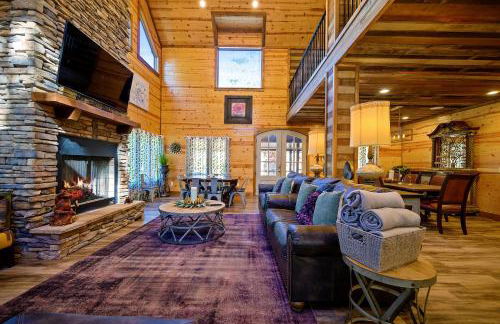 The Nomi Lodge - Sleeps 28 - Gorgeous Rustic Cabin, Centrally Located, Tons of Amenities - Photo 11