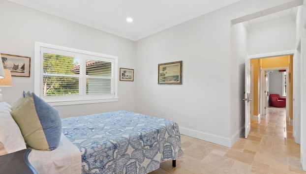 Knickerbocker Estate: Elegant 9-BR Getaway in Naples. Enjoy Private Pool, Outdoor Dining, and Expansive Grounds, Experience Tranquility with Easy Access to Naples' Best - Foto 3, Habitación