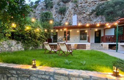 Yiama's Seaside Cottage in Paliokastro near Heraklion City - Foto 1