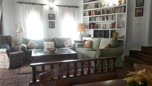 Chalet rural en La Mancha con jardin y piscina privados - Photo 3