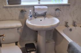 Comfortable two bed apartment - Foto 6