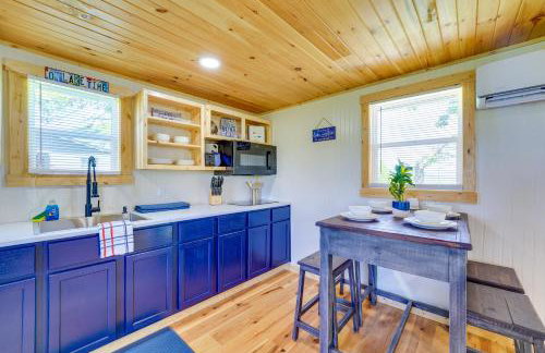 Yard with Lake View Home Near Table Rock Lake! - Foto 5