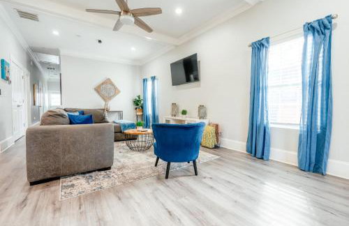 Renovated, Pet friendly, Yard, 2 Miles to Downtown - Photo 3