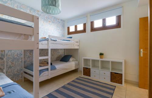 Lujosa Villa 4 hab Piscina, Jacuzzi y Vistas Mar - Photo 47