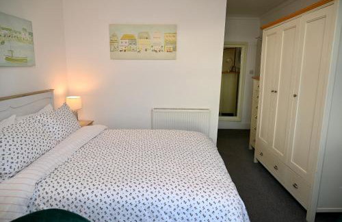 Bay View, Sleeps 18, 7 Bedrooms, 7 Bathrooms, Seafront, Criccieth - Foto 30