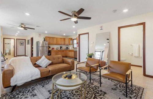 Renovated Ranch Style 6BR 4BA Duplex Beach House - Foto 18