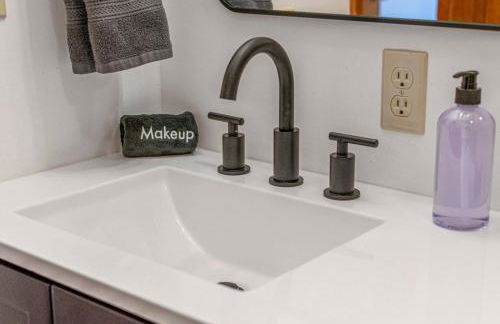 Lucky Dozen Lakehouse - Foto 30