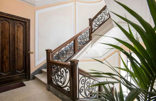 Flat Three - Photo 27