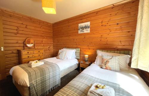 Beautiful 2BR Beach Lodge Set In Stunning Gardens - Pass the Keys - Photo 15