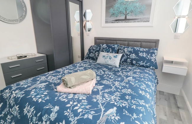 The Monroe - 2nd Floor - Luxury for up to 4 guests near Open Air Theatre and North Bay - Foto 9