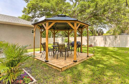 St Pete Escape w/ Patio & Yard: 6 Mi to Beach - Photo 30