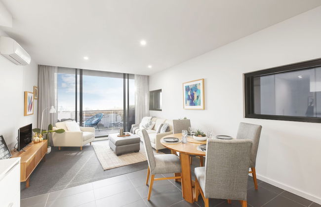 Ocean Views St Kilda Apartment by Ready Set Host - Foto 14