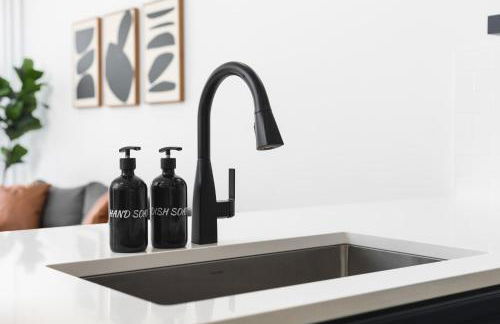 3 Miles to Downtown Broadway Bars - Walk to Coffee from Condo - Foto 37