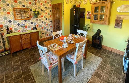 Mystified Bungalow - Photo 8