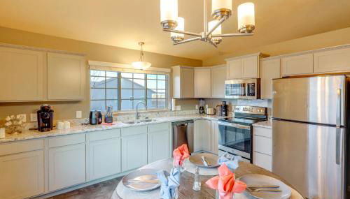 4 Mi to Offutt AFB - Family Home in Omaha Suburbs! - Foto 4