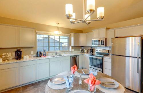 4 Mi to Offutt AFB - Family Home in Omaha Suburbs! - Foto 4