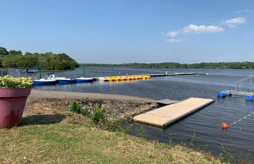 Cottage YVEL au Pied du lac au Duc, son Golf et sa Base Nautique - Foto 17