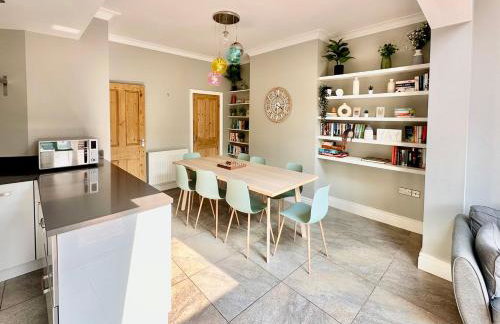 Montrose House - Photo 12