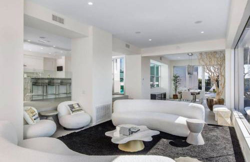 Spacious 4BR Retreat with Private Pool, Pool Table and Fast Wi-Fi Sleeps 9 Quiet Clinton Location - Foto 8