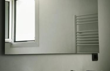 The House of Marbles - Photo 20