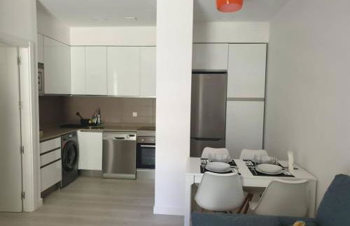 Piso con garaje junto a Ifema - Foto 3