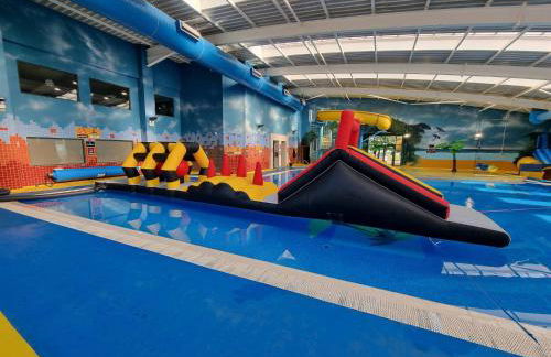 Lovely Static Caravan at Billing Aquadrome - Photo 22