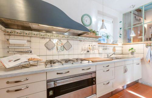 Villa Ester, a Stylish Farmhouse on the Hills - Foto 69