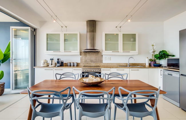 Uninterrupted Ocean Views in Mouille Point Atlantic Vistas - Photo 21