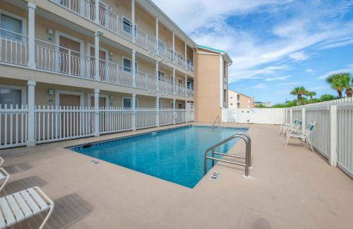 Deja View Beachfront Sunrise Beach Svc Included - Foto 6