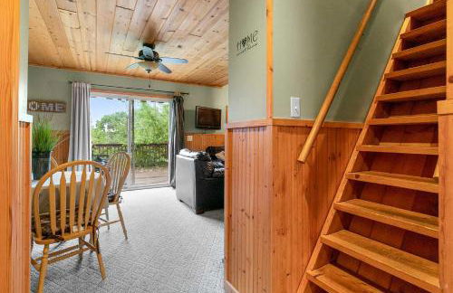 8 Mi to Dogwood Canyon Cozy Cabin with Deck - Foto 7