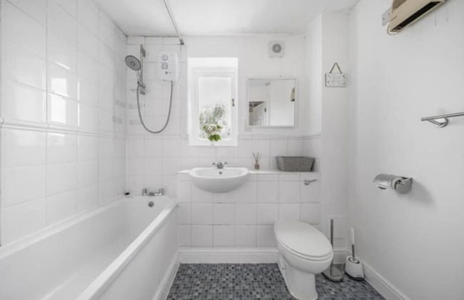 Charming Apartment Close to Central London - Foto 7