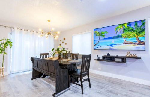 Casa Tropicana - Heated Pool, Game Room & Mins from beach - Foto 26