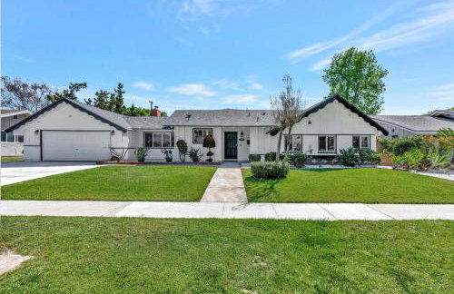 New cheerful villa, Pool, Spa, Mini Golf, Game room, Fire pit next to Disneyland - Foto 7