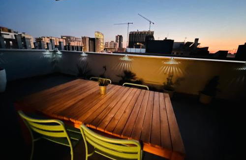 Beach & Culture Barcelona Port Forum Penthouse Apartment - Photo 15