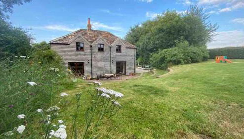 Gorgeous converted barn perfect for families - Foto 1