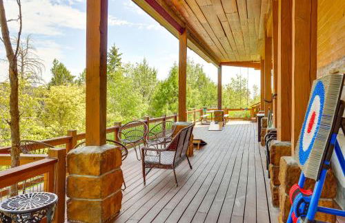 Fish Haven Cabin with Game Room, Views and Deck! - Foto 39