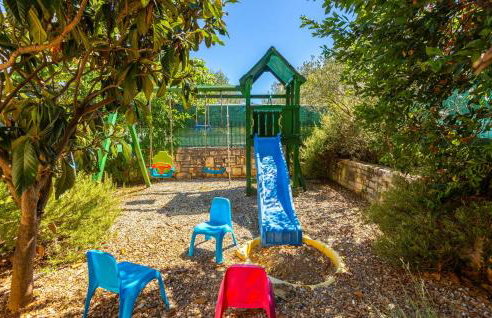 Stunning Home In Malinska With Wifi - Photo 8