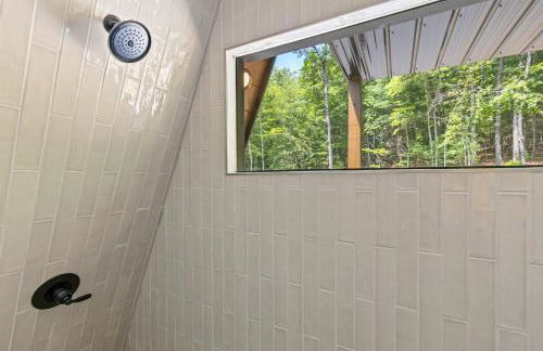 Secluded Luxe A Frame Lodge~ Hot Tub~ Fire Pit - Foto 31